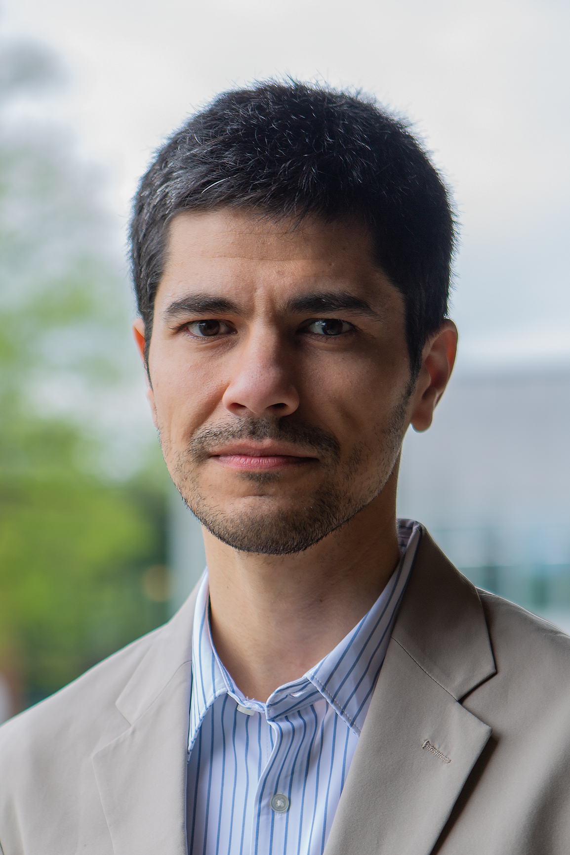 Dr. Kamyar Hasanzadeh
